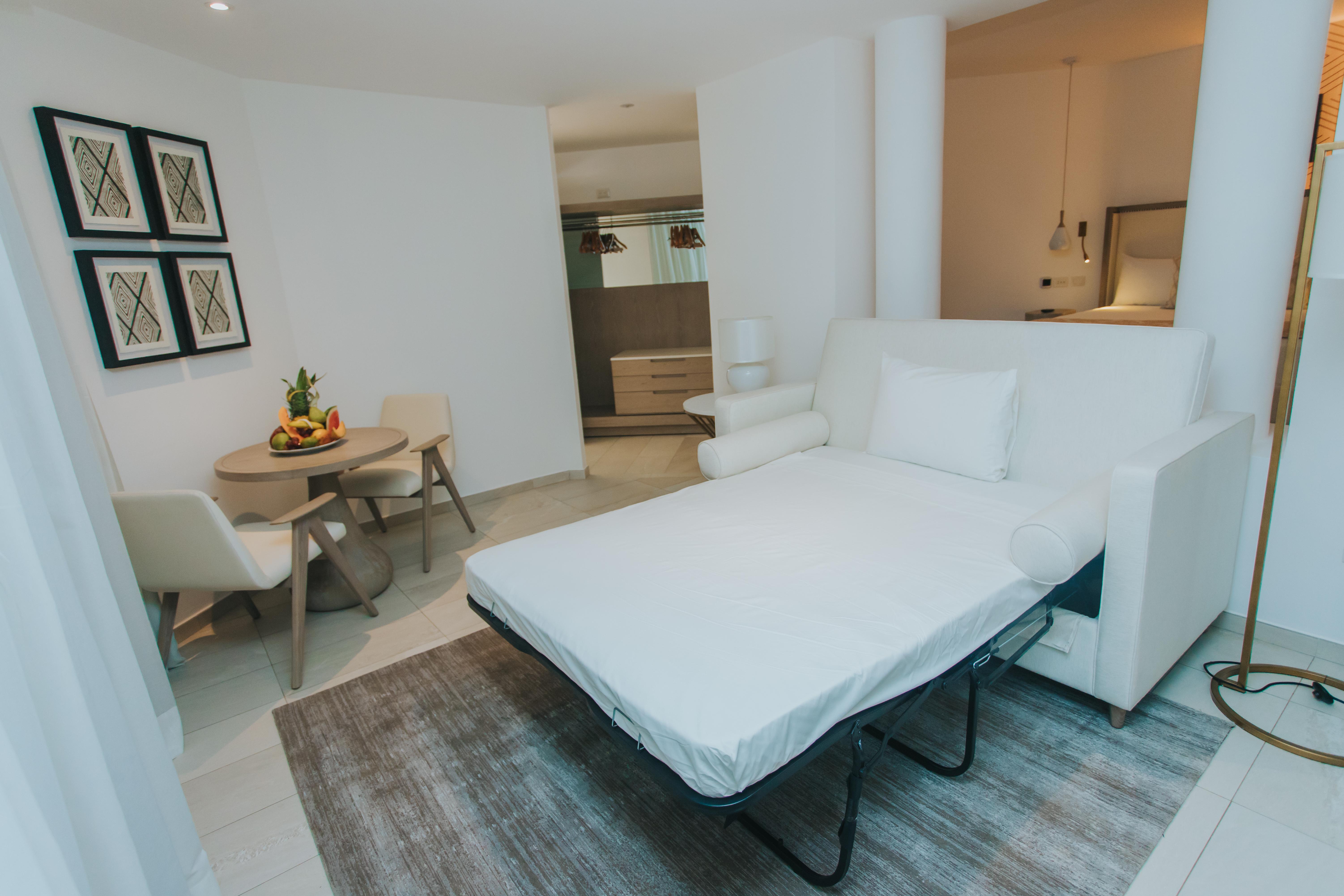Grand Bavaro Princess All Suites Resort, Spa&Casino Esterno foto A guest room at the hotel